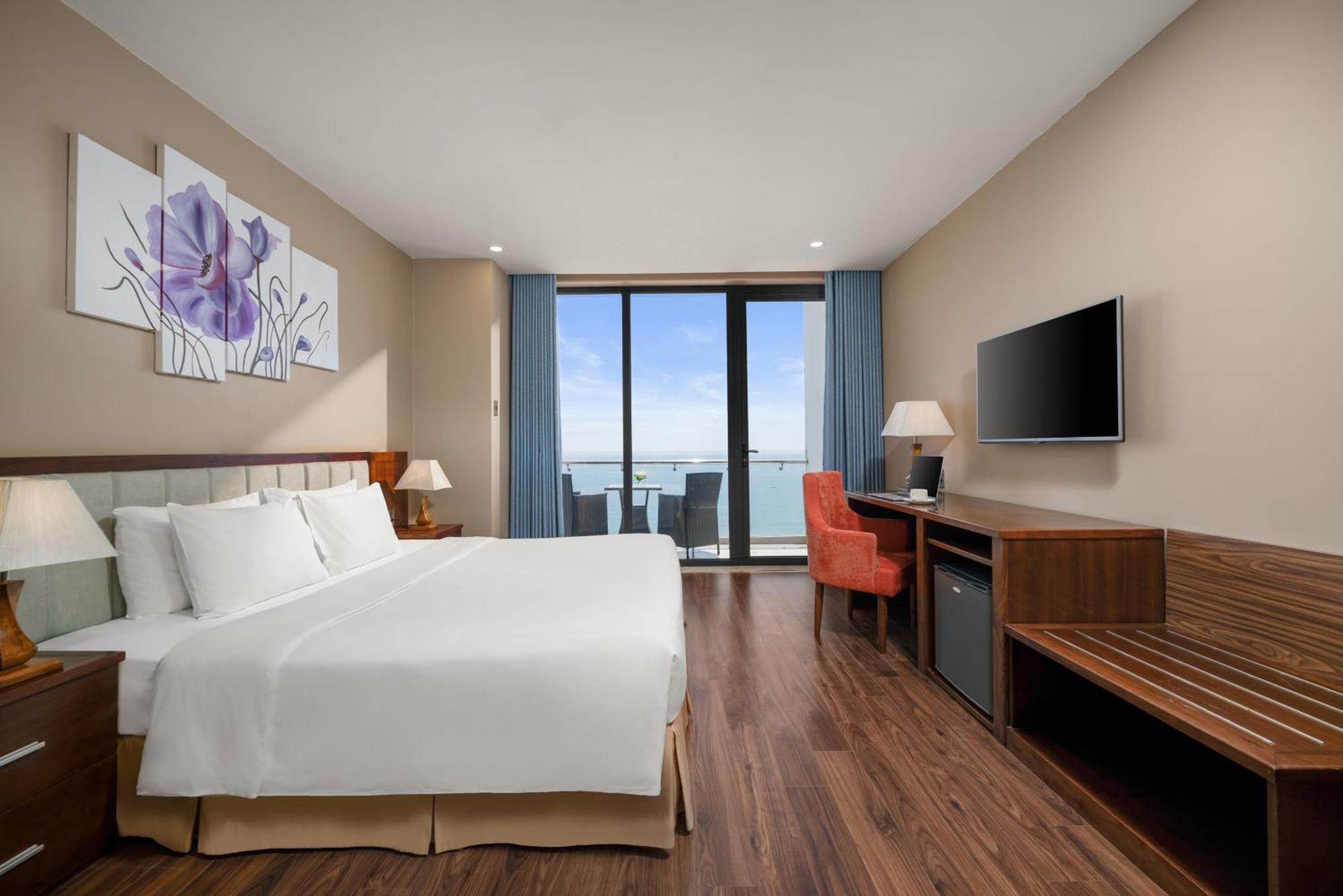 Yarra Ocean Suites Danang Exterior foto