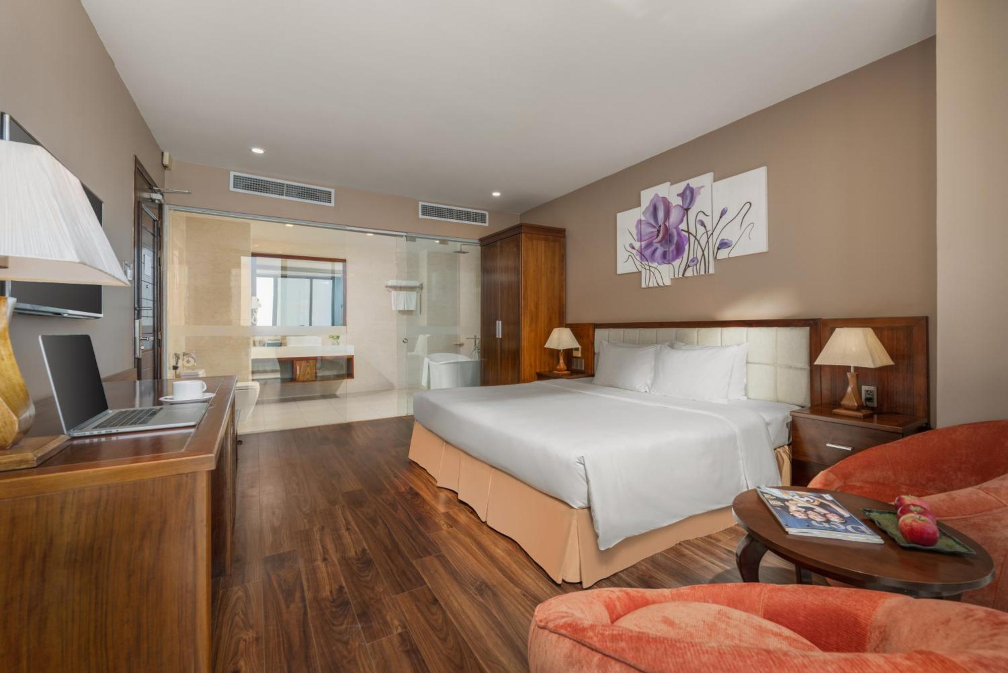 Yarra Ocean Suites Danang Exterior foto